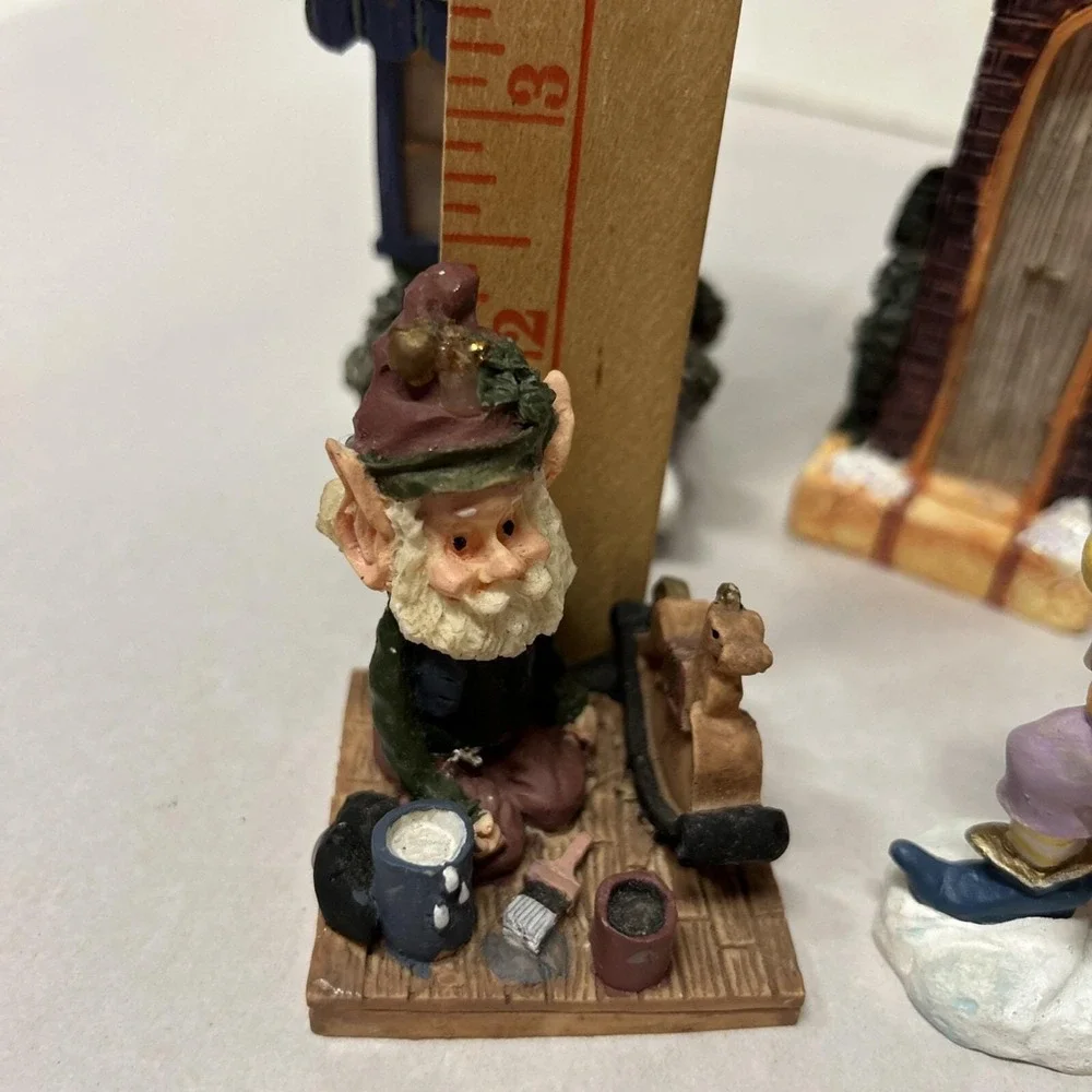 Christmas Village 4 Pieces, Two Pencil Houses, Two Elves, Resin,‎  Display